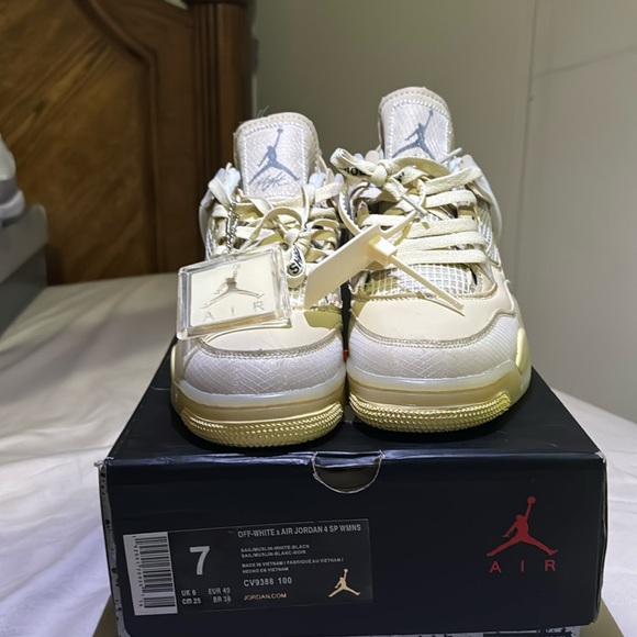 off-white x Air Jordan 4 SP WMNS - Picture 1 of 3